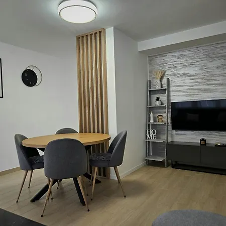 Mona Apartment