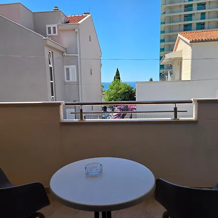 Mona Apartment Makarska