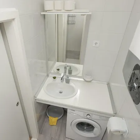 Apartment Mona Makarska